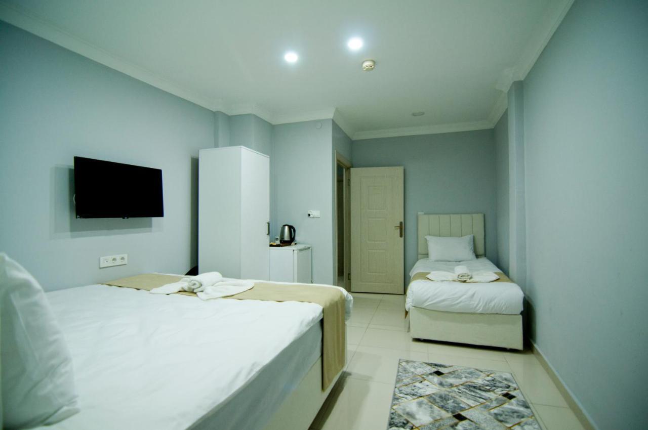 Отель Palace 3*